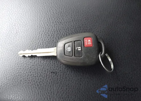 2015 Toyota Rav4 Le z USA, uszkodzony, nr VIN JTMZFREV6FJ058888